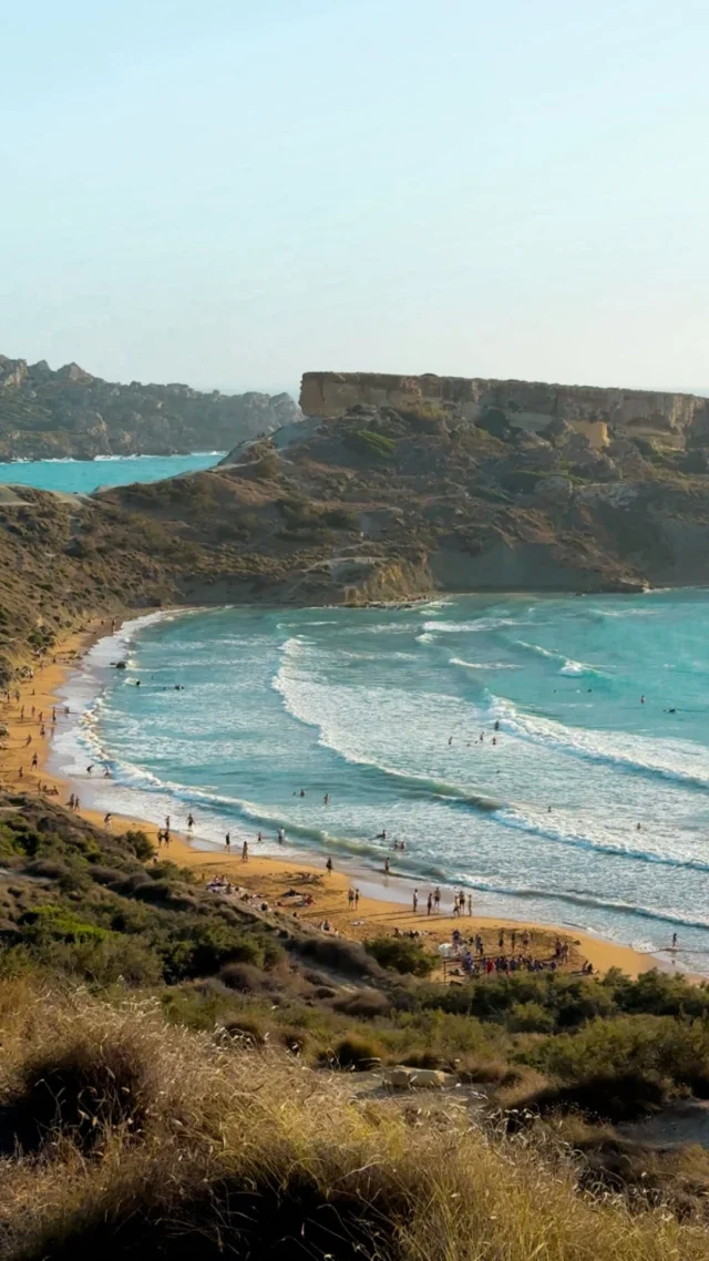 Ghajn Tuffieha 🌞 The most beautiful beach in Malta 🍃Experience the full beauty of this spectacular spot in the north of the island 😍If you want more places like this? Our Malta Travel Guide takes you through:- Vibrant cities
- Stunning beaches
- Charming villages
- Panoramic views👉 Get it in the link in bioFollow along for daily Malta inspiration 🌴🌞Island | Travel | Visit Malta | Europe | Beaches | Where to go in Malta | Malta best places | Malta things to do | Autumn in Malta