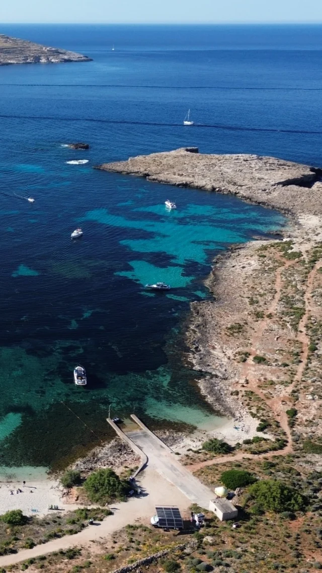 Malta’s beaches in December are truly magical 🥹🌊 Winter sun destination | Malta travel | Mediterranean getaway | Off-season travel