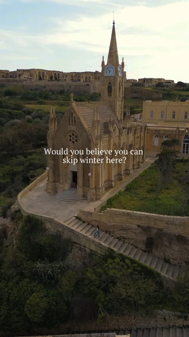 Would you believe you can skip winter here? ✈️Winter in Malta feels different. It’s still cold, but in a softer way, quiet mornings by the sea, gentle winter light, and historic cities you can explore all year round.One of those places you’ll want to save for later 🤍Would you travel here in winter?