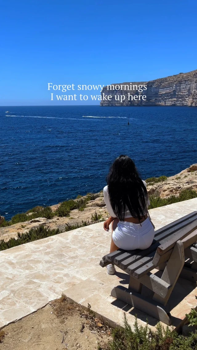 Somewhere between coffee and these views ☀️🌊A few things to keep in mind if you’re visiting Malta in winter 🌬️- It can get windy, so a windproof jacket is a must
- The weather can change fast, so stay flexible (it can be sunny and rainy on the same day!).
- Bring your swimsuit, many hotels have indoor pools
- Comfy shoes are key for long walks, and a beach blanket is perfect even if you’re not swimmingIs Malta on your bucket list? 😍Share this with the person you want to take with you 🍃We’ve created a full guide for your Malta experience. Download it from the link in our bio! It includes our favourite restaurants, must-visit places, activities, and lots of local tips. 🇲🇹